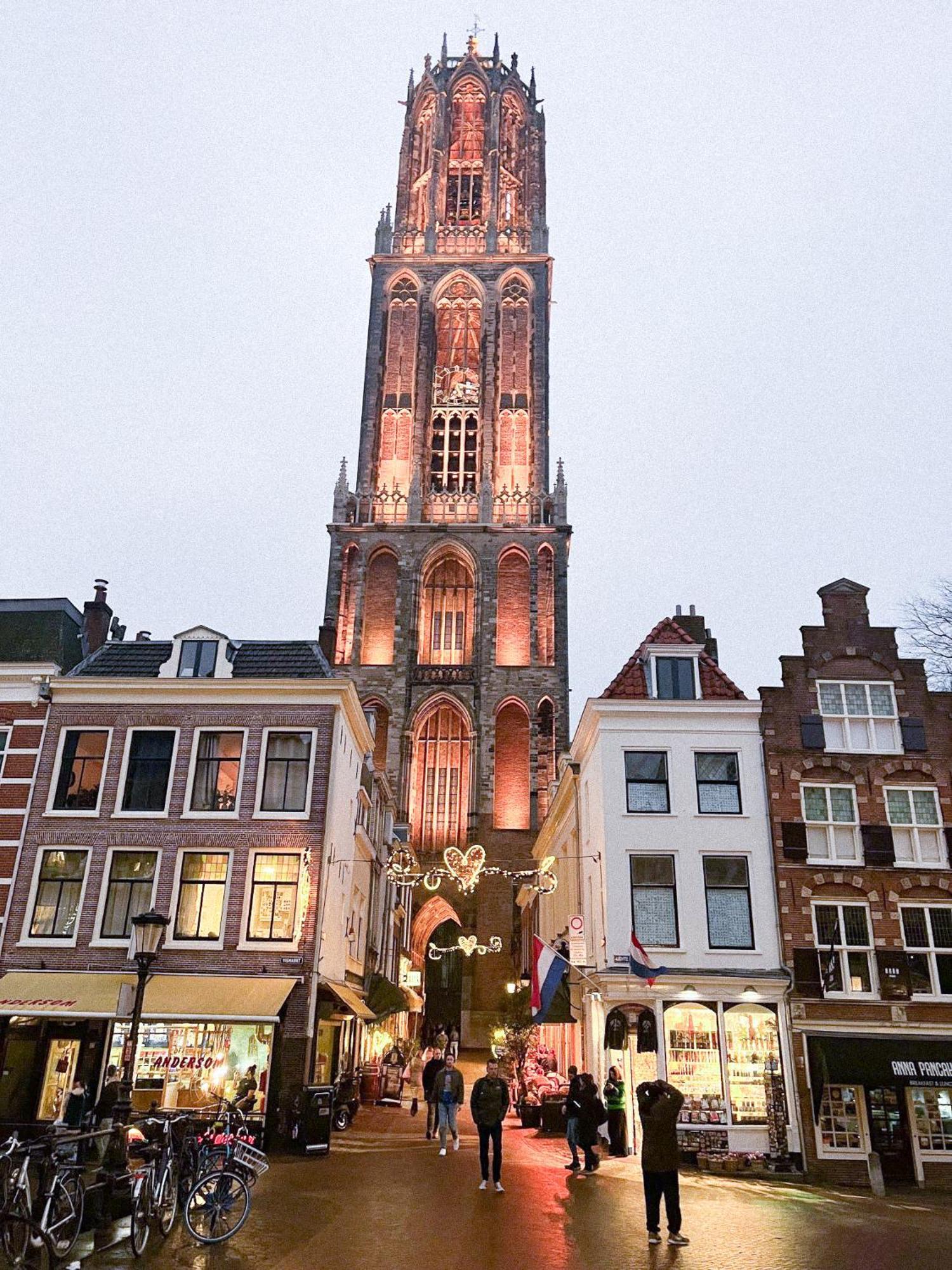 Domnacht Aan De Gracht *
